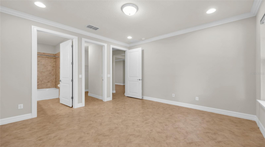 Orlando, Florida 32836, 3 Bedroom Bedrooms, ,3 Bathroombathrooms,Residential,For Sale,Berry Creek,0,Mfrr4912172
