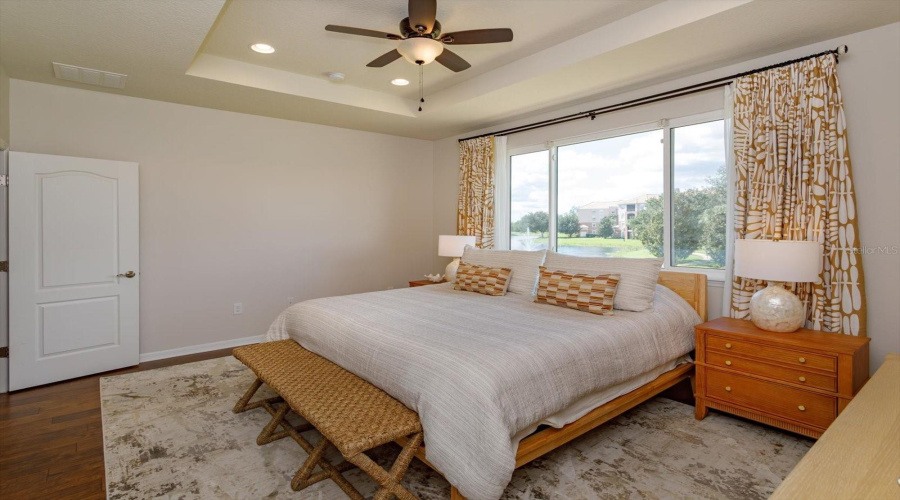 Master Bedroom/Waterview/Fountain