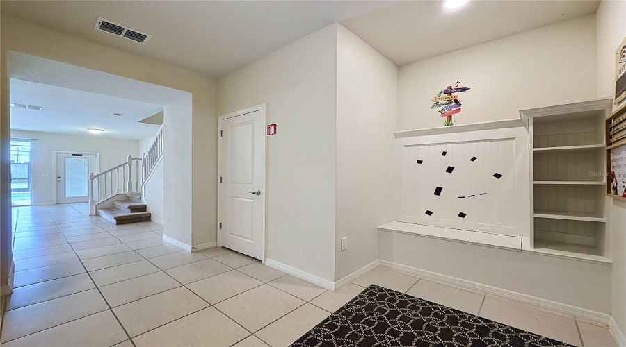 Davenport, Florida 33837, 5 Bedroom Bedrooms, ,4 Bathroombathrooms,Residential,For Sale,Paradise Dr,0,Mfrs5159467