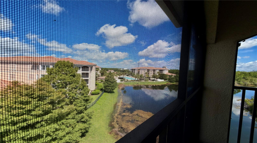 Orlando, Florida 32821, 2 Bedroom Bedrooms, ,2 Bathroombathrooms,Residential,For Sale,Worldquest,0,Mfro6433438