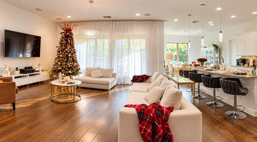 Orlando, Florida 32836, 5 Bedroom Bedrooms, ,3 Bathroombathrooms,Residential,For Sale,Royal Estates,0,Mfro6440999