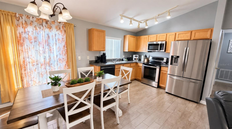 Davenport, Florida 33896, 4 Bedroom Bedrooms, ,3 Bathroombathrooms,Residential,For Sale,Scrub Jay,0,Mfrs5159465