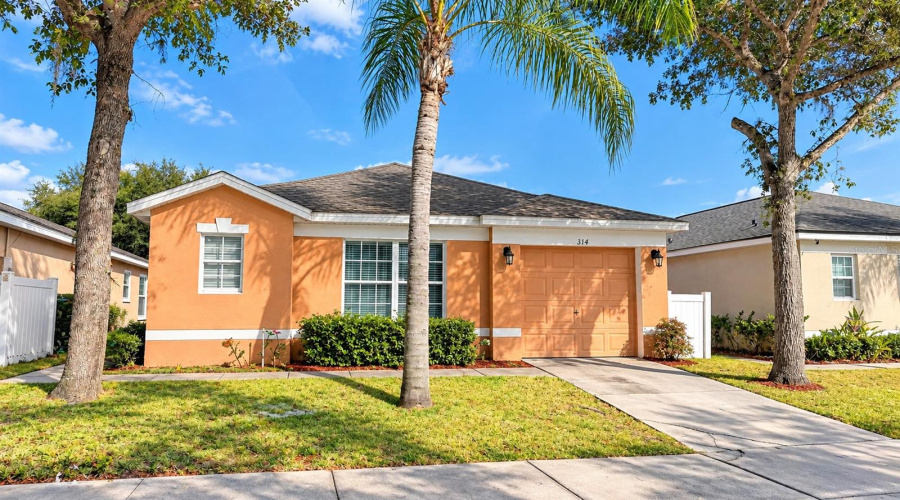 Davenport, Florida 33896, 4 Bedroom Bedrooms, ,3 Bathroombathrooms,Residential,For Sale,Scrub Jay,0,Mfrs5159465