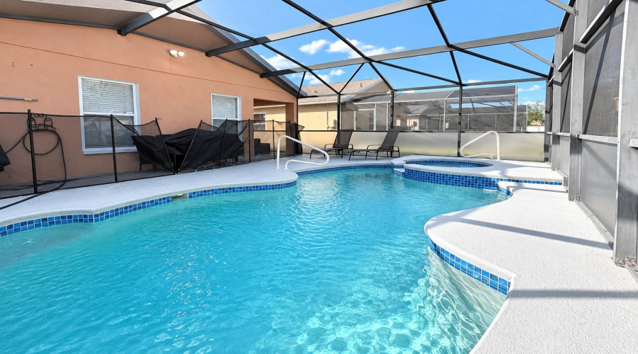 Davenport, Florida 33896, 4 Bedroom Bedrooms, ,3 Bathroombathrooms,Residential,For Sale,Scrub Jay,0,Mfrs5159465