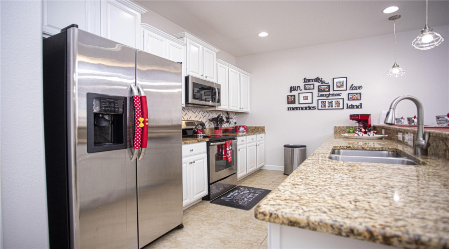 Kissimmee, Florida 34747, 4 Bedroom Bedrooms, ,3 Bathroombathrooms,Residential,For Sale,Candy Palm,0,Mfro6450594