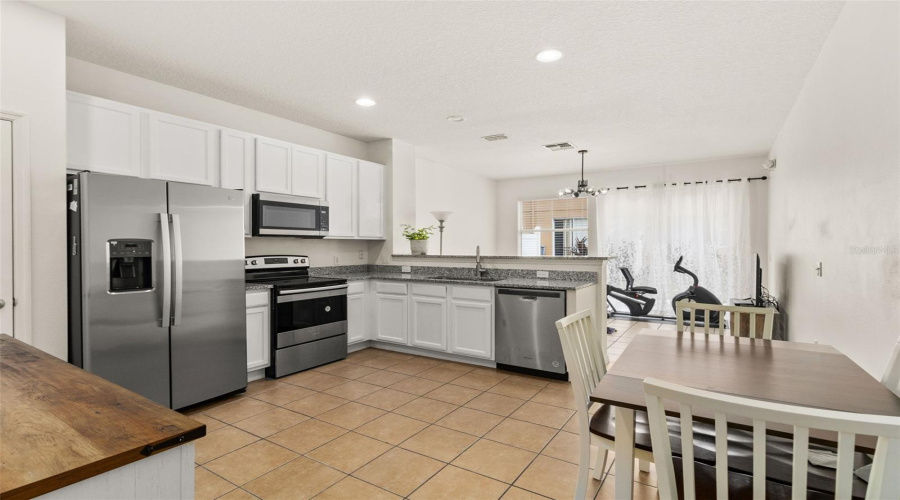 Kissimmee, Florida 34746, 3 Bedroom Bedrooms, ,3 Bathroombathrooms,Residential,For Sale,Paradise Cay,0,Mfrs5157718