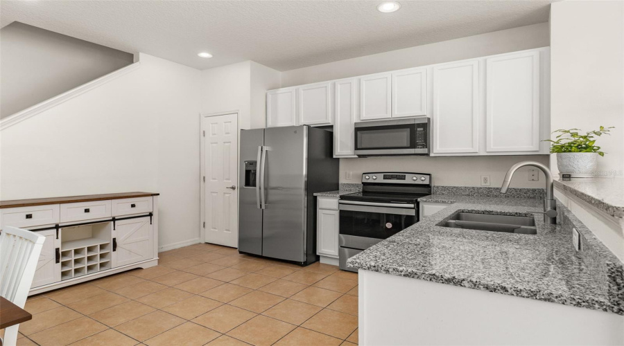 Kissimmee, Florida 34746, 3 Bedroom Bedrooms, ,3 Bathroombathrooms,Residential,For Sale,Paradise Cay,0,Mfrs5157718