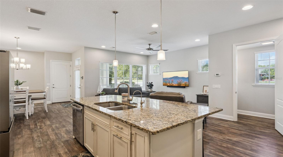 Celebration, Florida 34747, 2 Bedroom Bedrooms, ,2 Bathroombathrooms,Residential,For Sale,Resolute,0,Mfro6450116