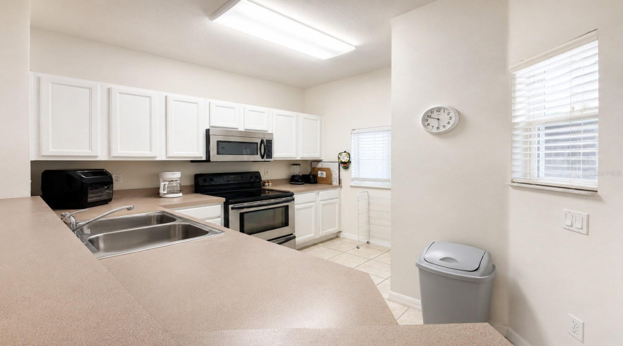 Kissimmee, Florida 34746, 3 Bedroom Bedrooms, ,2 Bathroombathrooms,Residential,For Sale,Ada,0,Mfro6382558