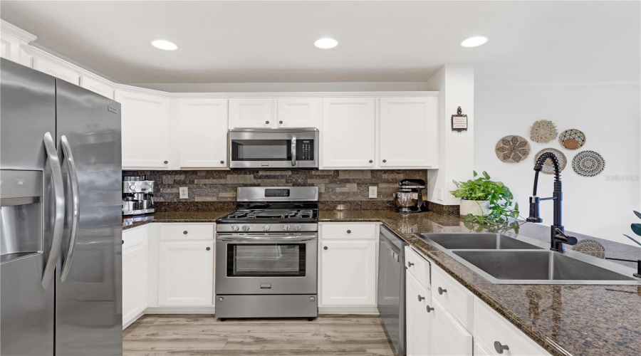 Reunion, Florida 34747, 3 Bedroom Bedrooms, ,2 Bathroombathrooms,Residential,For Sale,Heritage Crossing,0,Mfrs5159715