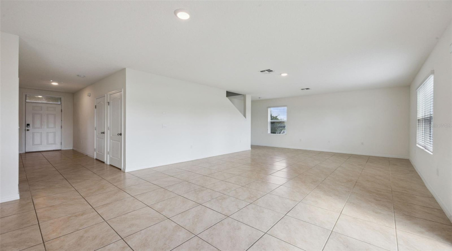 Davenport, Florida 33837, 4 Bedroom Bedrooms, ,2 Bathroombathrooms,Residential,For Sale,Fox,0,Mfro6446999