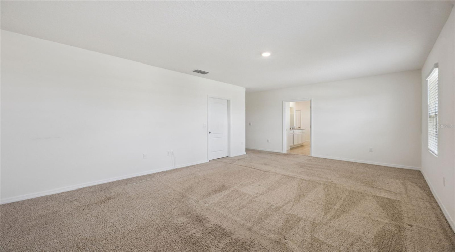 Davenport, Florida 33837, 4 Bedroom Bedrooms, ,2 Bathroombathrooms,Residential,For Sale,Fox,0,Mfro6446999