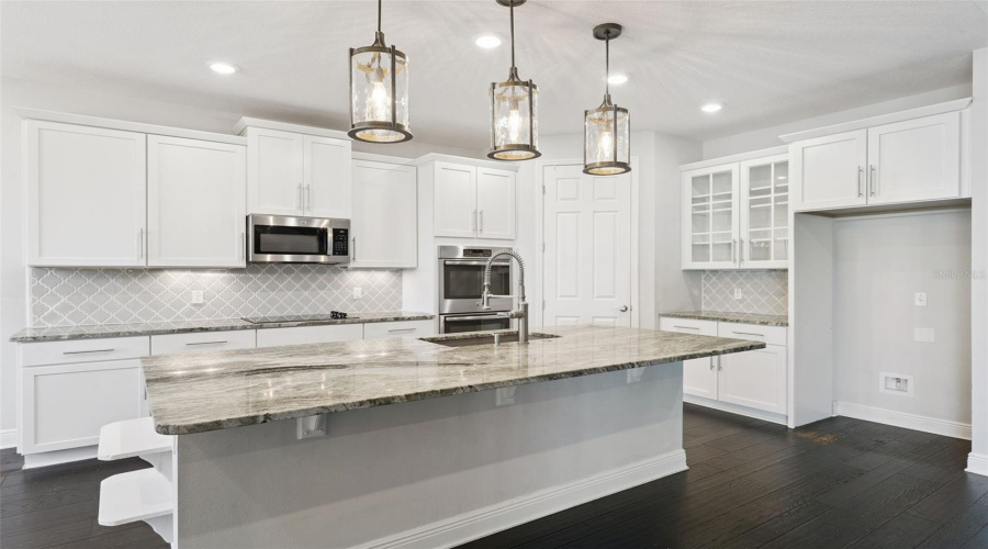 Kissimmee, Florida 34746, 5 Bedroom Bedrooms, ,4 Bathroombathrooms,Residential,For Sale,Gateway,0,Mfro6429063