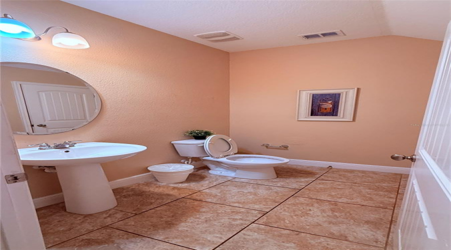 Davenport, Florida 33837, 6 Bedroom Bedrooms, ,4 Bathroombathrooms,Residential,For Sale,Oakbourne,0,Mfrs5159789