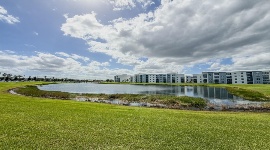 Kissimmee, Florida 34746, 2 Bedroom Bedrooms, ,2 Bathroombathrooms,Residential,For Sale,Clock Tower,0,Mfro6450802