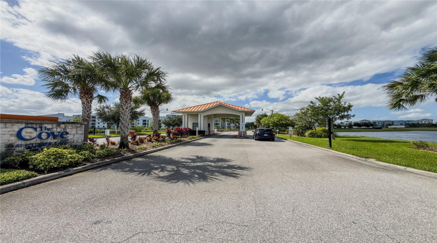 Kissimmee, Florida 34746, 2 Bedroom Bedrooms, ,2 Bathroombathrooms,Residential,For Sale,Clock Tower,0,Mfro6450802