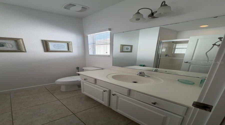 Kissimmee, Florida 34746, 6 Bedroom Bedrooms, ,6 Bathroombathrooms,Residential,For Sale,Monado,0,Mfro6398119