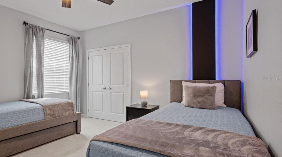 Kissimmee, Florida 34746, 8 Bedroom Bedrooms, ,5 Bathroombathrooms,Residential,For Sale,Monado,0,Mfro6432558