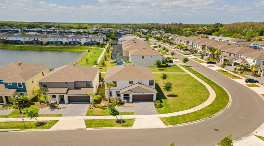 Kissimmee, Florida 34746, 8 Bedroom Bedrooms, ,5 Bathroombathrooms,Residential,For Sale,Monado,0,Mfro6432558