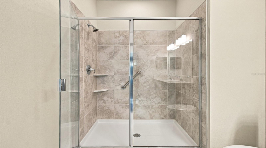 Davenport, Florida 33896, 2 Bedroom Bedrooms, ,2 Bathroombathrooms,Residential,For Sale,Quaker Ridge,0,Mfra4709328