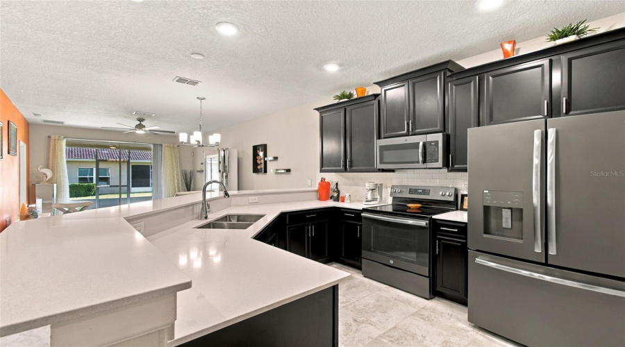Davenport, Florida 33896, 2 Bedroom Bedrooms, ,2 Bathroombathrooms,Residential,For Sale,Quaker Ridge,0,Mfra4709328