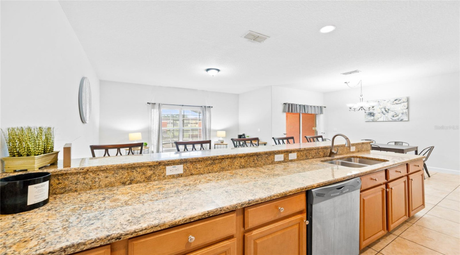 Kissimmee, Florida 34747, 4 Bedroom Bedrooms, ,3 Bathroombathrooms,Residential,For Sale,Beach Palm,0,Mfro6451011