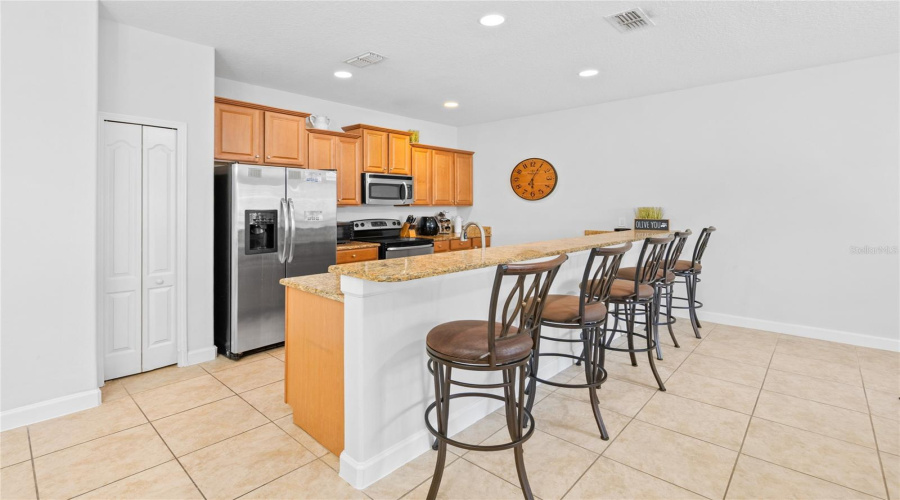 Kissimmee, Florida 34747, 4 Bedroom Bedrooms, ,3 Bathroombathrooms,Residential,For Sale,Beach Palm,0,Mfro6451011