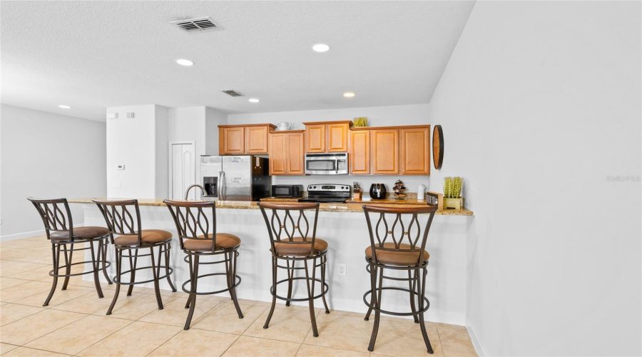 Kissimmee, Florida 34747, 4 Bedroom Bedrooms, ,3 Bathroombathrooms,Residential,For Sale,Beach Palm,0,Mfro6451011