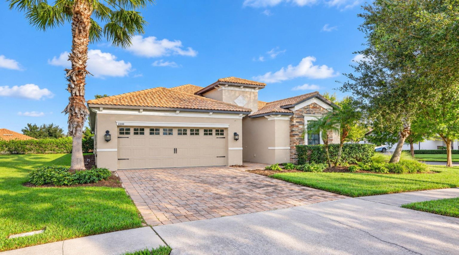 Davenport, Florida 33896, 3 Bedroom Bedrooms, ,3 Bathroombathrooms,Residential,For Sale,Dolphin Head,0,Mfrs5159772