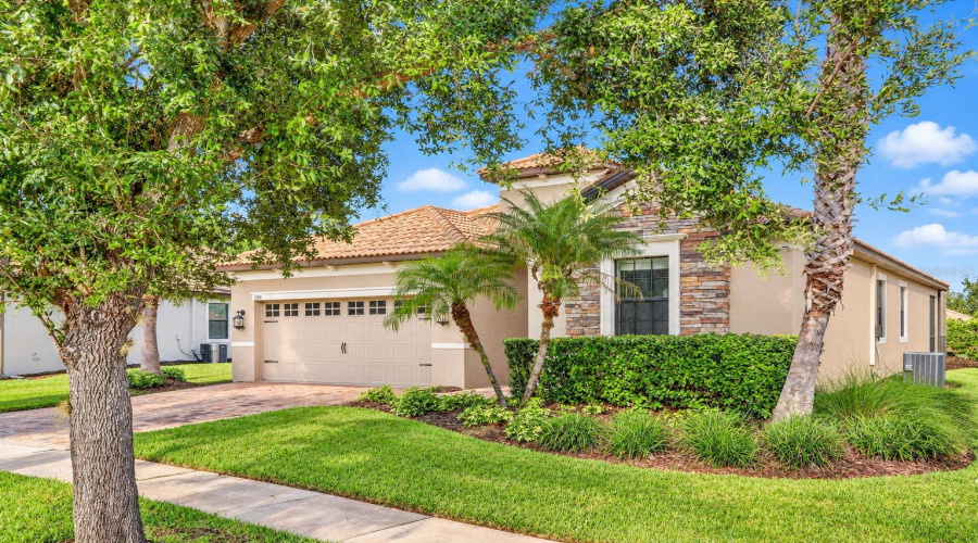 Davenport, Florida 33896, 3 Bedroom Bedrooms, ,3 Bathroombathrooms,Residential,For Sale,Dolphin Head,0,Mfrs5159772