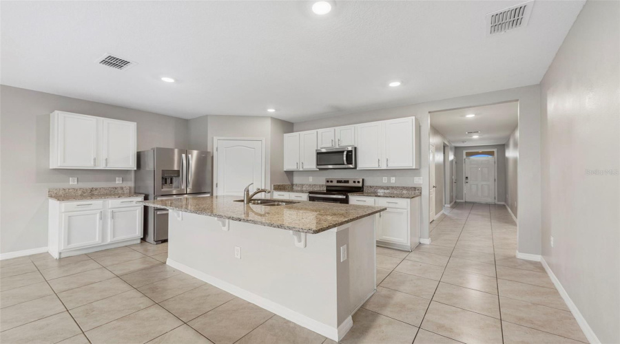 Davenport, Florida 33837, 4 Bedroom Bedrooms, ,2 Bathroombathrooms,Residential,For Sale,Red Hill,0,Mfro6450770