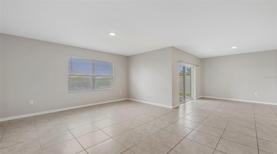 Davenport, Florida 33837, 4 Bedroom Bedrooms, ,2 Bathroombathrooms,Residential,For Sale,Red Hill,0,Mfro6450770