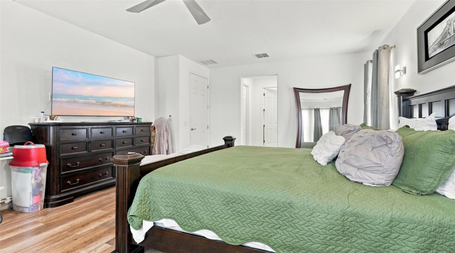 Kissimmee, Florida 34746, 4 Bedroom Bedrooms, ,3 Bathroombathrooms,Residential,For Sale,Silver Fin,0,Mfrv4951512