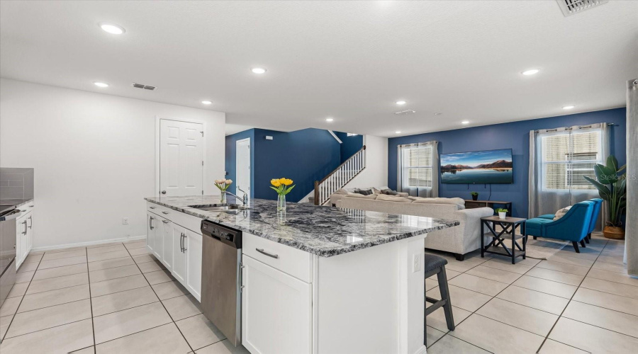 Kissimmee, Florida 34747, 6 Bedroom Bedrooms, ,4 Bathroombathrooms,Residential,For Sale,Tropical Palms,0,Mfro6450986