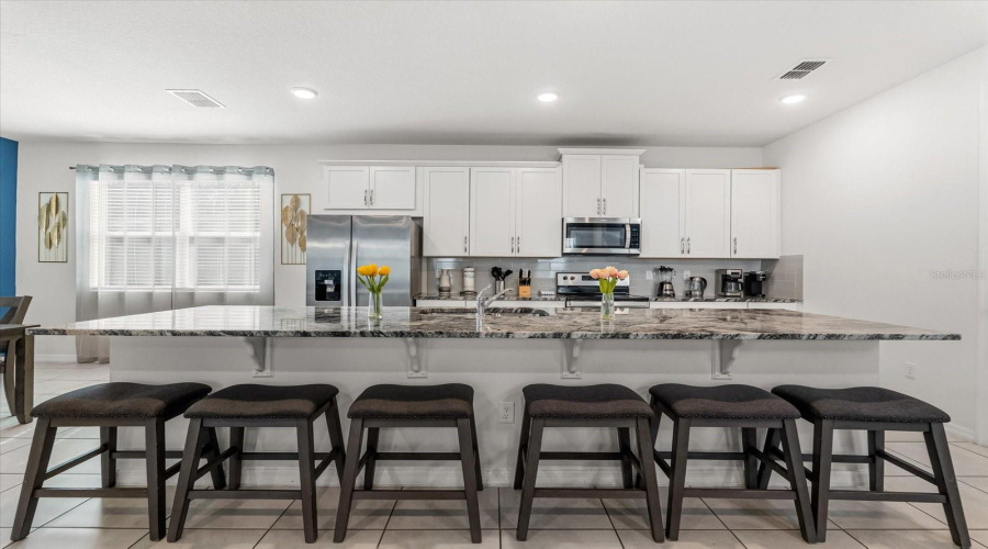 Kissimmee, Florida 34747, 6 Bedroom Bedrooms, ,4 Bathroombathrooms,Residential,For Sale,Tropical Palms,0,Mfro6450986