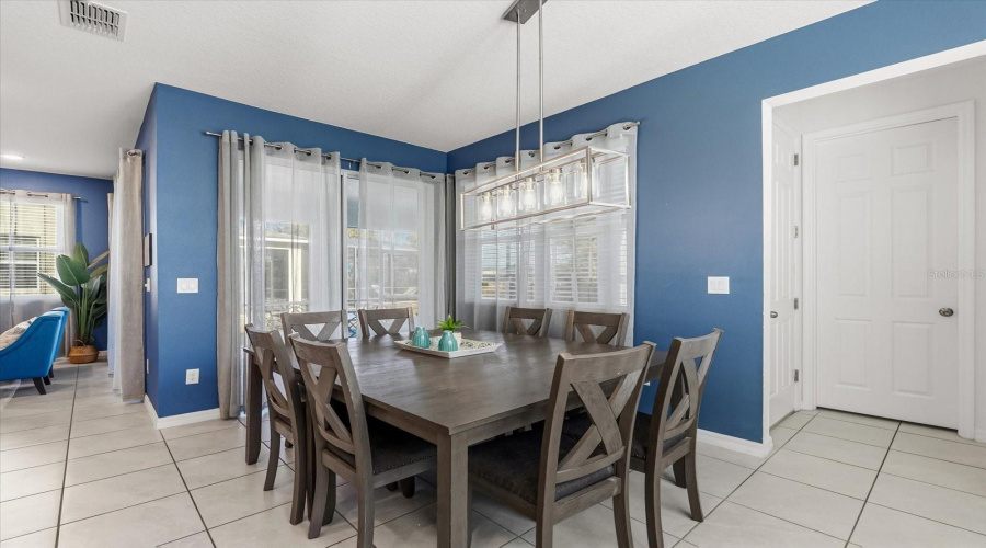Kissimmee, Florida 34747, 6 Bedroom Bedrooms, ,4 Bathroombathrooms,Residential,For Sale,Tropical Palms,0,Mfro6450986