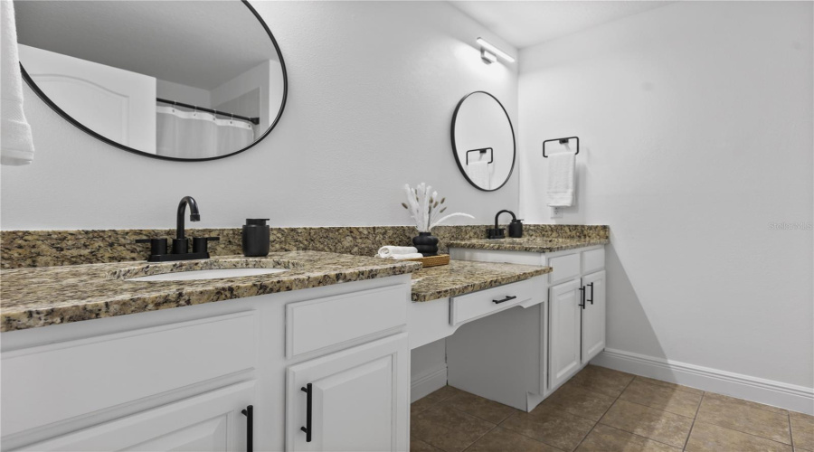 Davenport, Florida 33896, 3 Bedroom Bedrooms, ,2 Bathroombathrooms,Residential,For Sale,Roseville,0,Mfrs5159657