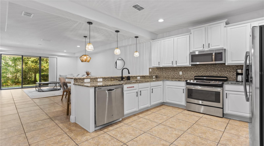 Davenport, Florida 33896, 3 Bedroom Bedrooms, ,2 Bathroombathrooms,Residential,For Sale,Roseville,0,Mfrs5159657