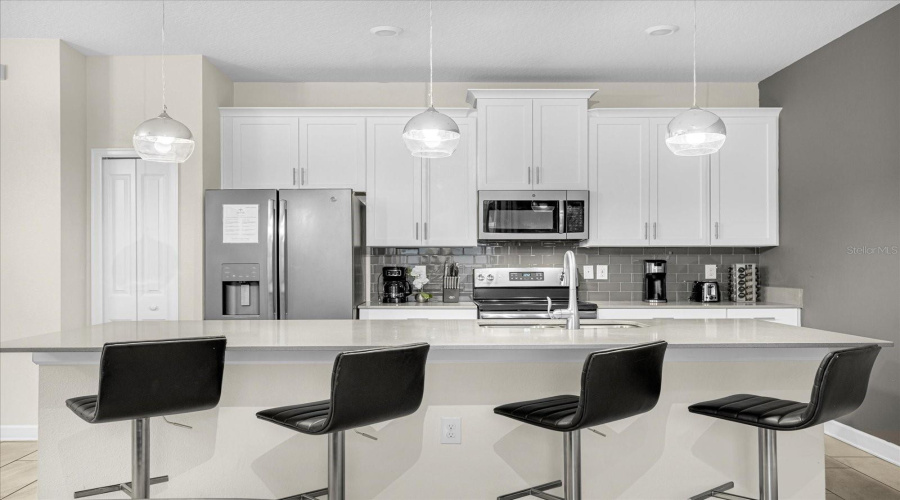 Kissimmee, Florida 34746, 4 Bedroom Bedrooms, ,3 Bathroombathrooms,Residential,For Sale,Dedication,0,Mfro6451195