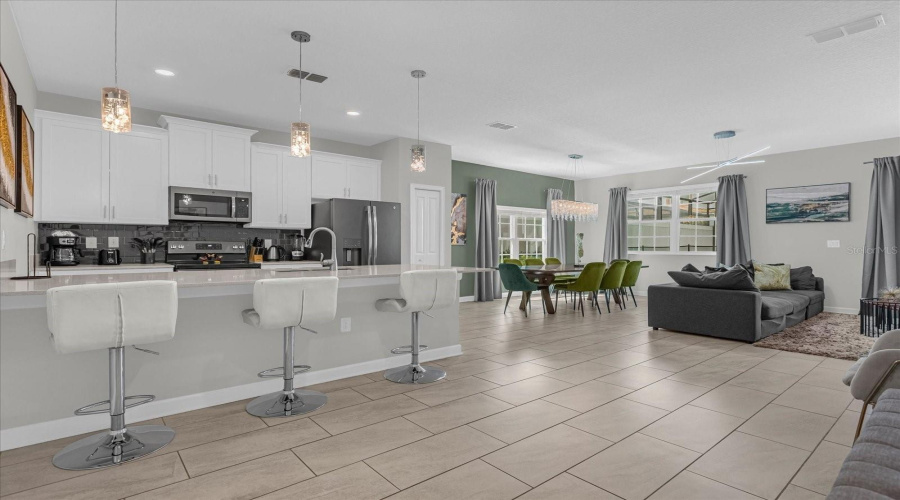 Kissimmee, Florida 34746, 5 Bedroom Bedrooms, ,4 Bathroombathrooms,Residential,For Sale,Dedication,0,Mfrs5136384