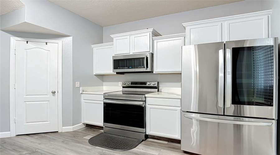 Kissimmee, Florida 34746, 2 Bedroom Bedrooms, ,2 Bathroombathrooms,Residential,For Sale,Grasmere View,0,Mfro6429019