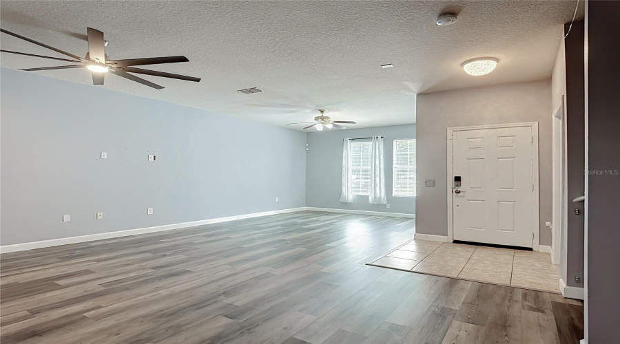 Kissimmee, Florida 34746, 2 Bedroom Bedrooms, ,2 Bathroombathrooms,Residential,For Sale,Grasmere View,0,Mfro6429019