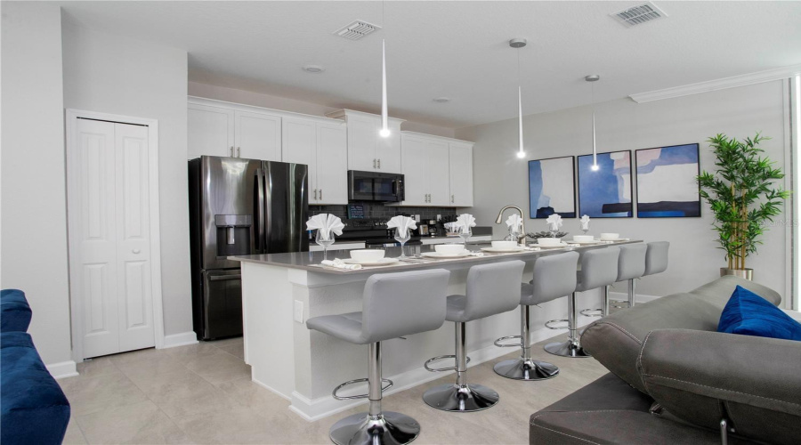 Kissimmee, Florida 34746, 4 Bedroom Bedrooms, ,3 Bathroombathrooms,Residential,For Sale,Paragraph,0,Mfro6390218
