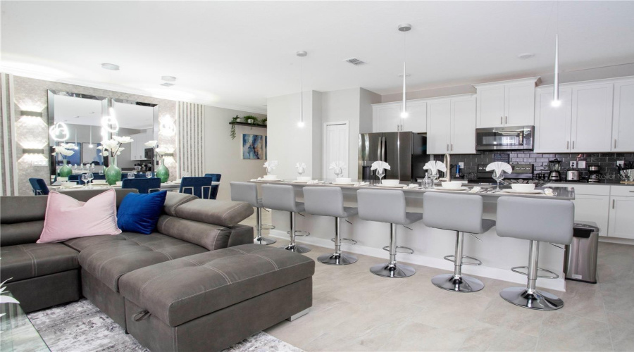 Kissimmee, Florida 34746, 4 Bedroom Bedrooms, ,3 Bathroombathrooms,Residential,For Sale,Paragraph,0,Mfro6390218