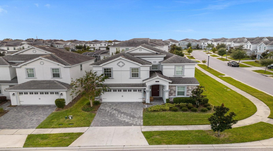 Davenport, Florida 33896, 8 Bedroom Bedrooms, ,5 Bathroombathrooms,Residential,For Sale,Flange,0,Mfro6451162