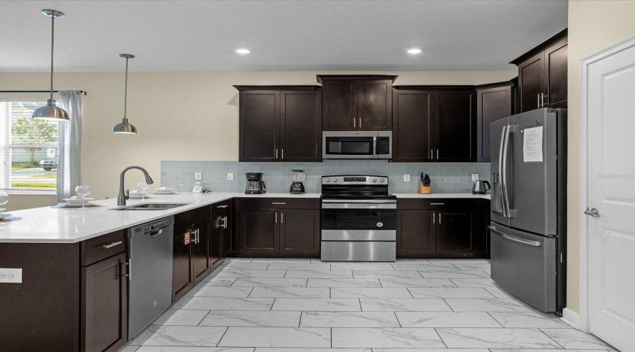 Davenport, Florida 33896, 8 Bedroom Bedrooms, ,5 Bathroombathrooms,Residential,For Sale,Flange,0,Mfro6451162