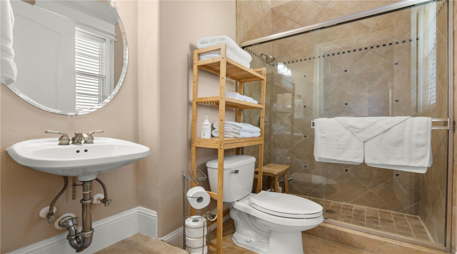 Kissimmee, Florida 34747, 5 Bedroom Bedrooms, ,4 Bathroombathrooms,Residential,For Sale,Excitement,0,Mfro6451007