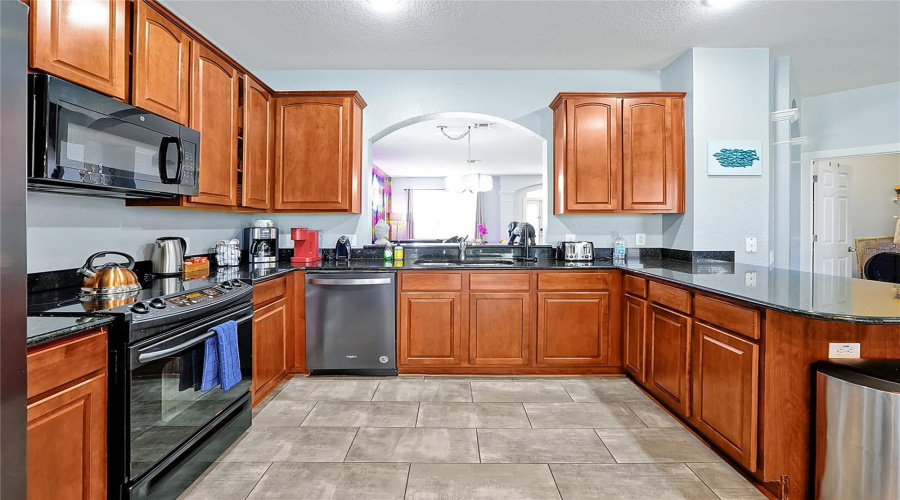 Kissimmee, Florida 34747, 6 Bedroom Bedrooms, ,4 Bathroombathrooms,Residential,For Sale,Bowring,0,Mfro6451359
