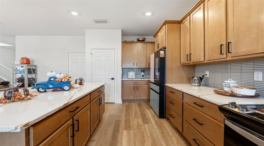 Davenport, Florida 33896, 5 Bedroom Bedrooms, ,2 Bathroombathrooms,Residential,For Sale,Overpool,0,Mfrs5159285