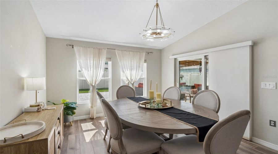 Davenport, Florida 33837, 4 Bedroom Bedrooms, ,2 Bathroombathrooms,Residential,For Sale,Oakwood,0,Mfrs5159910